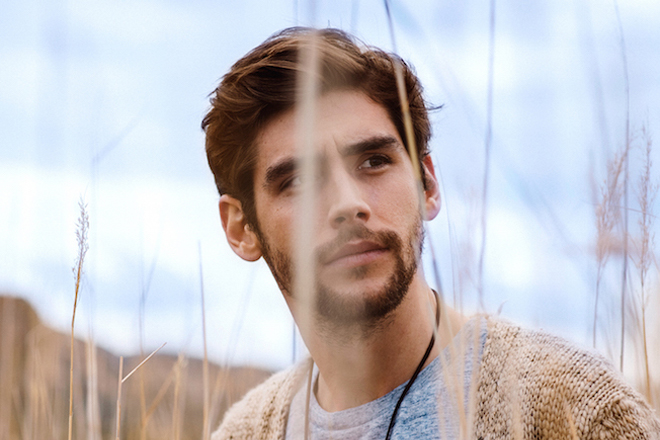 Jetzt im Gewinnspiel bei HappySpots täglich eine Single "Sofia" von Alvaro Soler gewinnen!