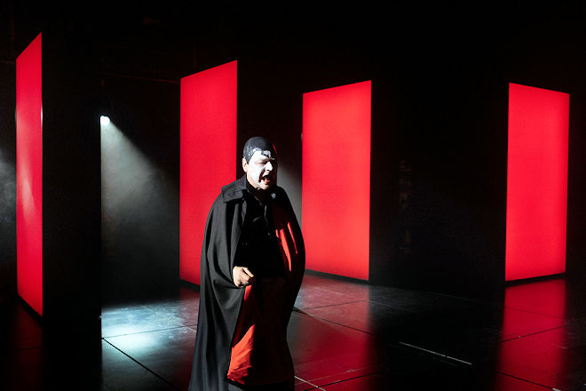 Thomas Schmauser als Hendrik H&ouml;fgen in "Mephisto" an den M&uuml;nchner Kammerspielen.