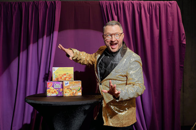 Dem Schwindel auf der Spur: "besseresser" Sebastian Lege entlarvt die Mogeleien der Lebensmittelriesen.