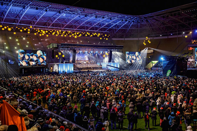 Heute (18.12.2025) live im MDR: Das Weihnachtskonzert mit dem Kreuzchor im Stadion von Dresden