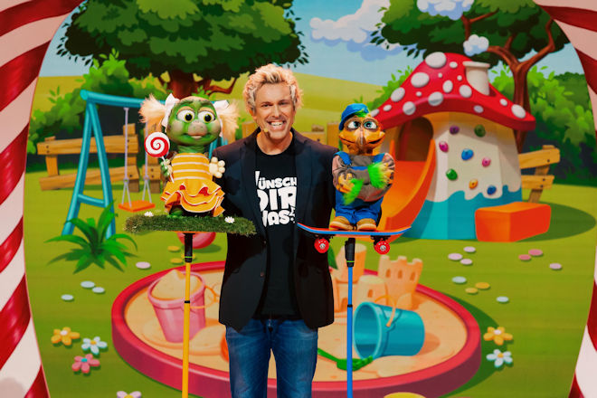 Sascha Grammel spricht während seiner Shows nicht nur mit seinen Puppen - er lebt sie.