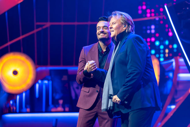 Giovanni Zarrella (l.) ehrt heute in seiner Show die Schlagerlegende Howard Carpendale.