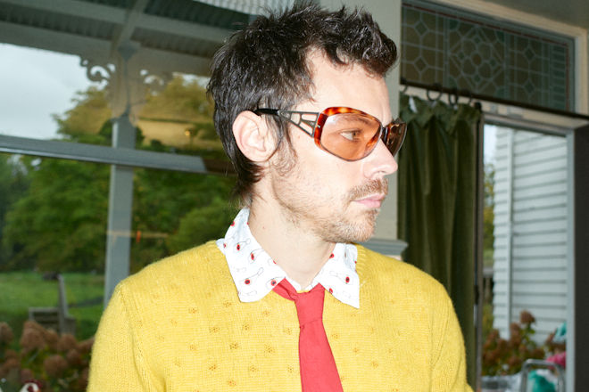 Harry Styles startet mit "Aperture" in eine neue &Auml;ra - und k&uuml;ndigt seine Tour an.