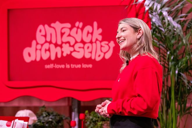 Sanja Zündorf stellt heute ihr Start-up "entzück dich selbst" bei "Die Höhle der Löwen" auf VOX vor!