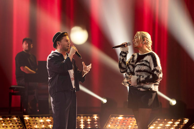 Johannes Oerding und Sarah Connor singen heute (07.03.2026) bei "Klein gegen Gro&szlig; - Das unglaubliche Duell" im Duett.