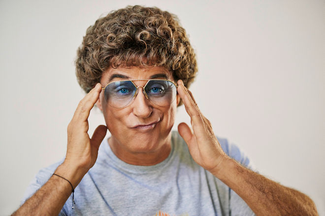 S&uuml;ndenfrei in zwei Stunden: RTL zeigt Atze Schr&ouml;ders g&ouml;ttliches Programm "Der Erl&ouml;ser"