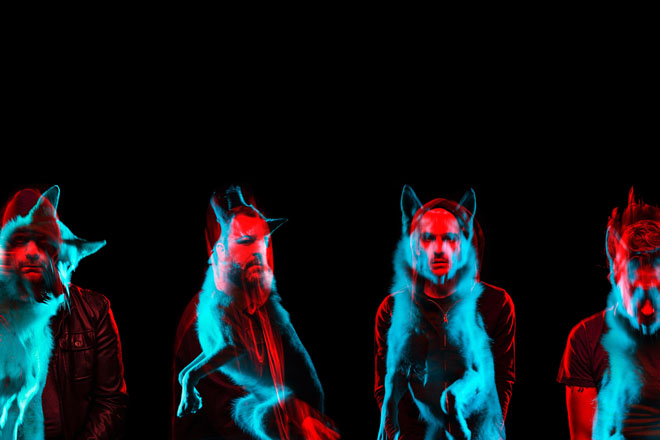Das neue Album "Wolves" von Rise Against ist ab 09.06.2017 erhältlich.