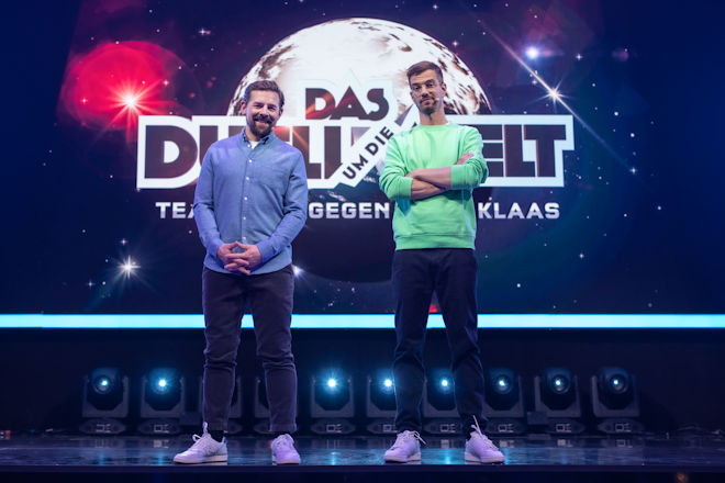 Klaas Heufer-Umlauf (l.) und Joko Winterscheidt (r.) geben bei "Das Duell um die Welt - Team Joko gegen Team Klaas" heute (24.05.2025) wieder alles.