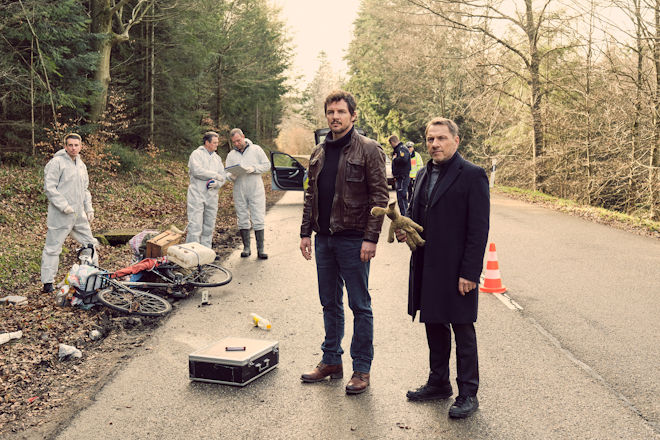 Thorsten Lannert (Richy Müller, re.) und Sebastian Bootz (Felix Klare) müssen im Stuttgart-Tatort "Der Mörder in mir" einen Fall von Fahrerflucht mit Todesfolge aufklären.