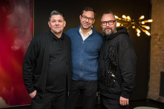 "Kitchen Impossible - Best Friends Edition" mit Tim Mälzer, Mario Lohninger und Edi Frauneder läuft heute, am 01.06.2025, um 20.15 Uhr bei VOX.