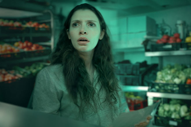 "XY gel&ouml;st": Eine 24-J&auml;hrige arbeitet am sp&auml;ten Abend in ihrem Bistro in der K&ouml;lner Innenstadt - alles wirkt vertraut. Doch in dieser Nacht ist sie nicht allein.